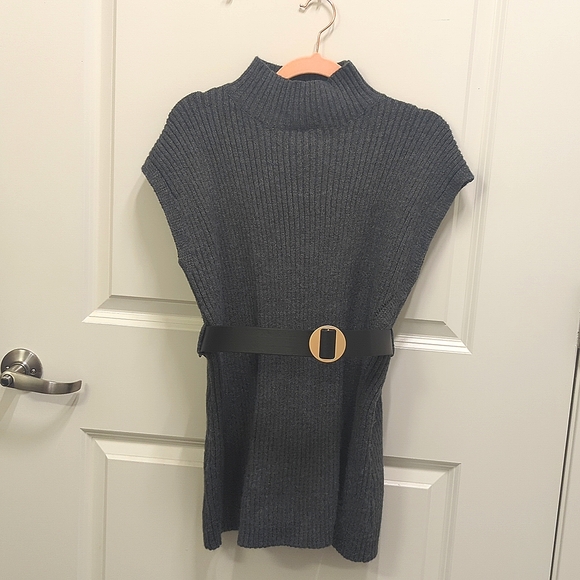 Split Hem Sweater Vest - Picture 1 of 2